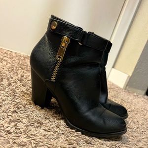 Apt.9 heel boots